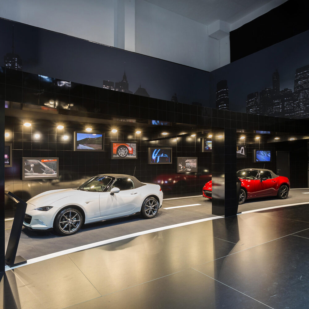 Interieur standenbouw Autosalon 2016 Brussel Mazda 5