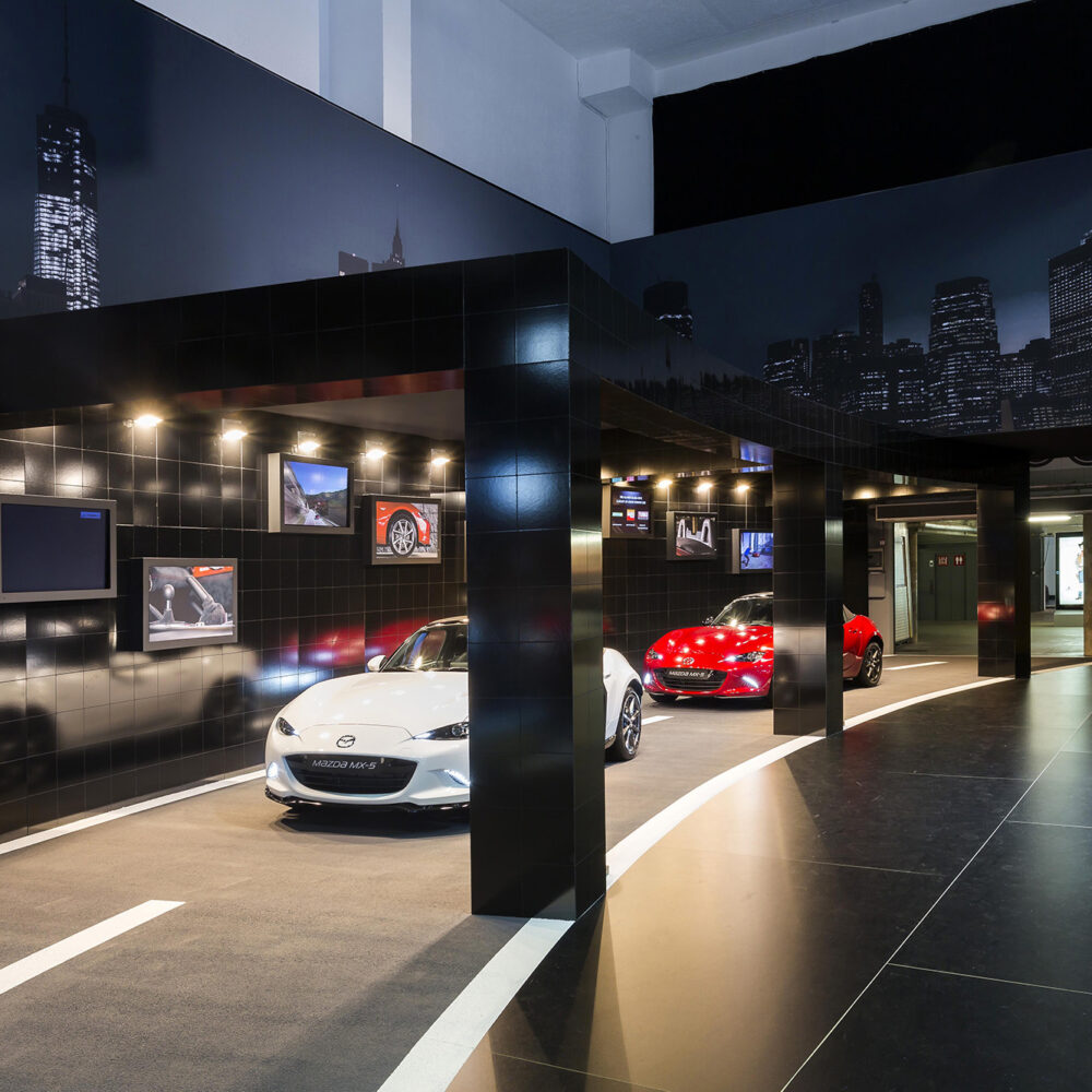 Interieur standenbouw Autosalon 2016 Brussel Mazda 7