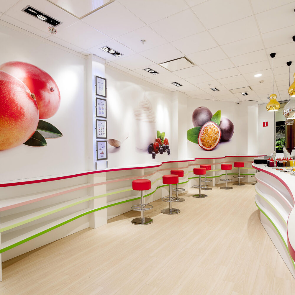 Interieur horecazaak Planet Yoghurt - Winkelinrichting Gent - Froyen & Zeitler