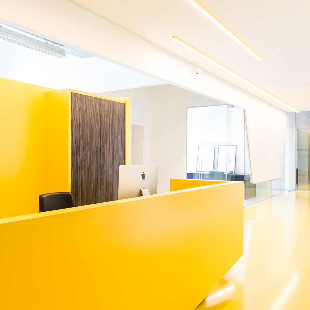 Kantoorinrichting Brussel - Inrichting werkplek - kantoorinterieur Moxy