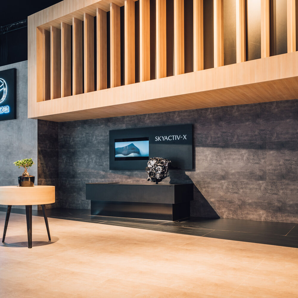 Ontwerp Beursstand Autosalon Brussel - Mazda - Interieurontwerp