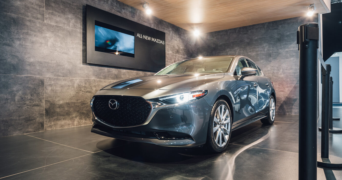Ontwerp Beursstand Autosalon Brussel - Mazda - Interieurontwerp