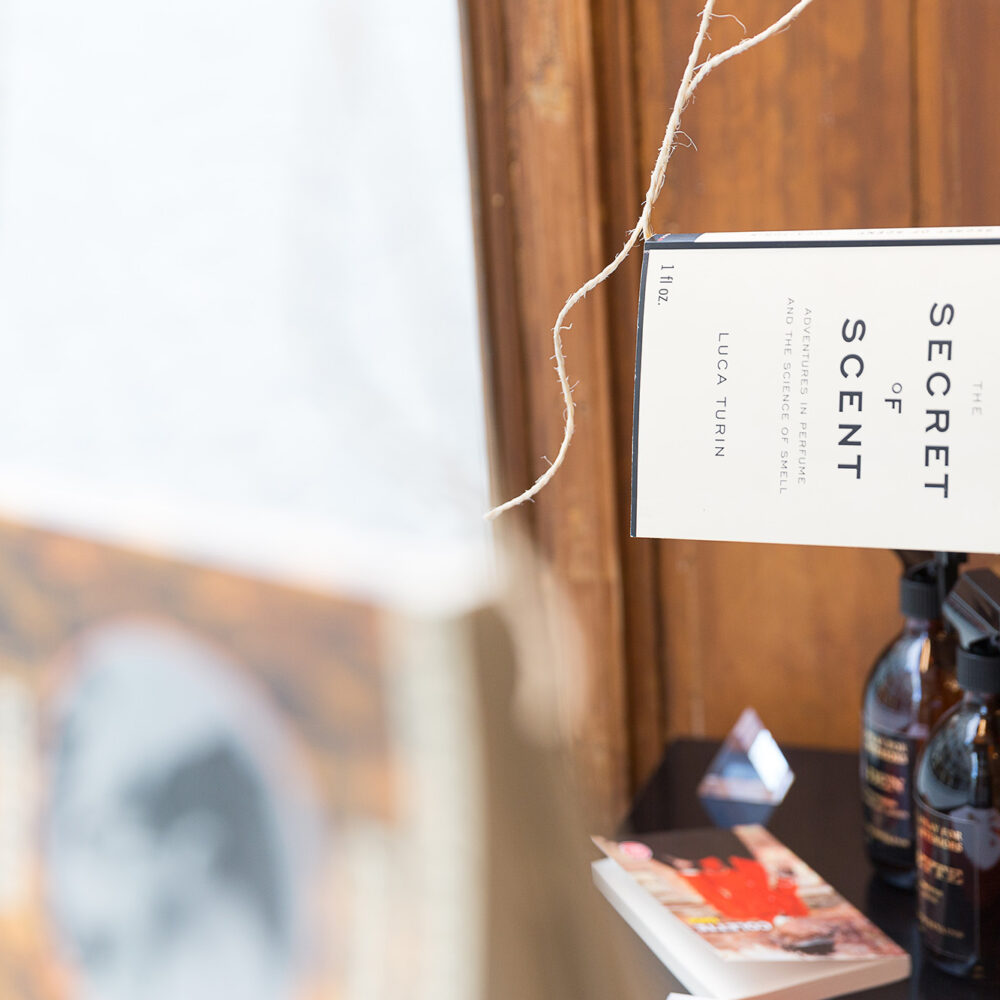 Winkelinrichting Brussel - Winkelinterieur - Inrichting parfumerie winkel Smell Stories