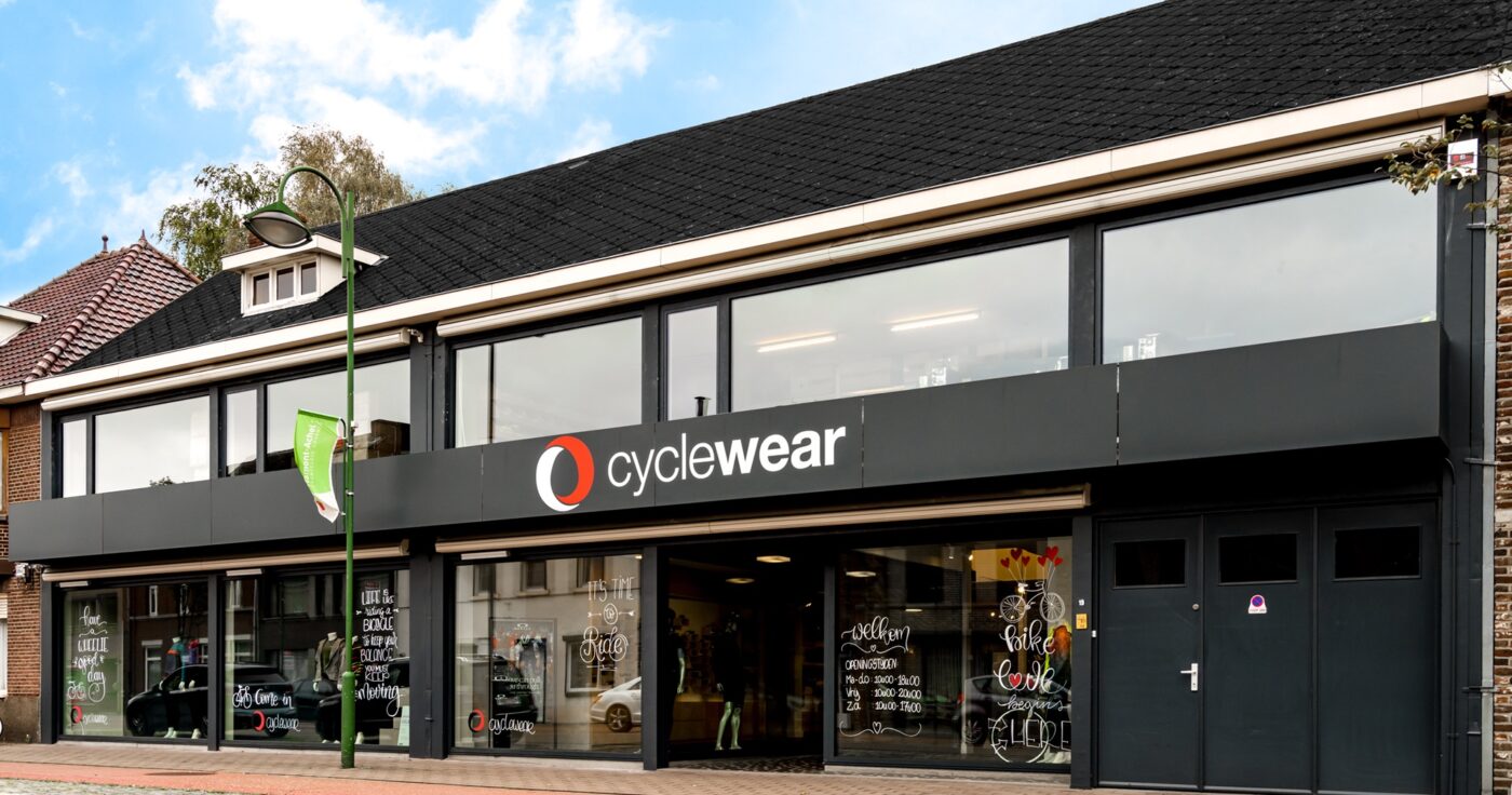 Winkelinrichting - Cyclewear Achel - Interieur Fietswinkel - Inrichting winkel