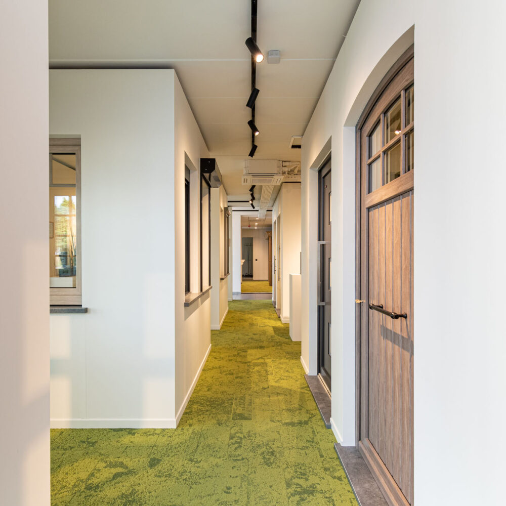 Kantoorinrichting - Interieurarchitectuur - Retail Design - winkelinrichting - Showrooms - Group-Vrebos