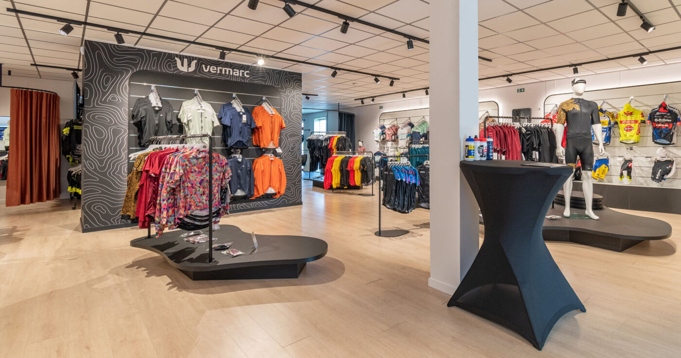 Winkelinrichting Roeselare, Froyen-Zeitler, Vermarc sportkleding