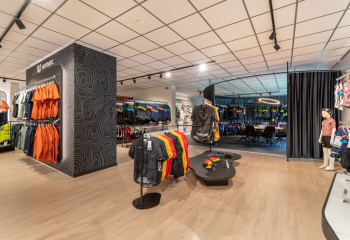 Winkelinrichting Roeselare, Froyen-Zeitler, Vermarc sportkleding