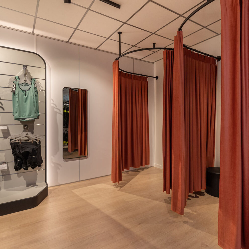 Winkelinrichting Roeselare, Froyen-Zeitler, Vermarc sportkleding