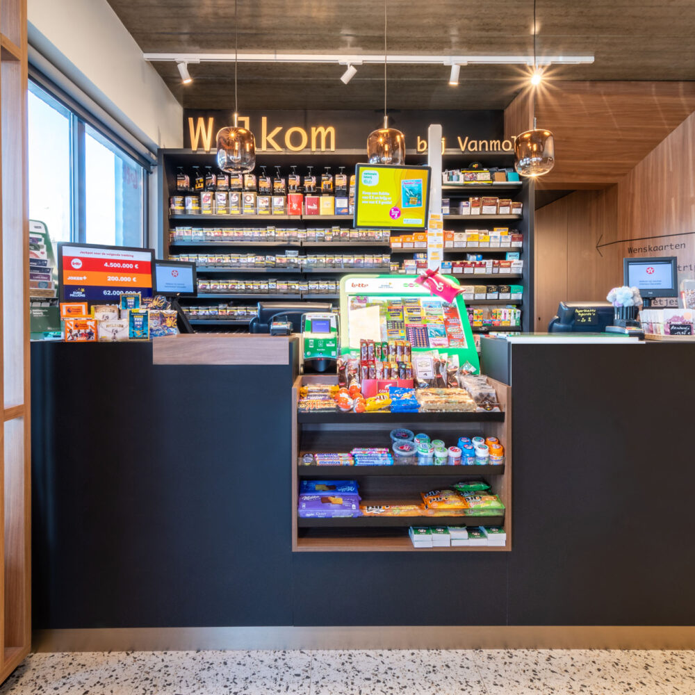 Winkelinrichting -Froyen&Zeitler -Tankstationwinkel Vanmol