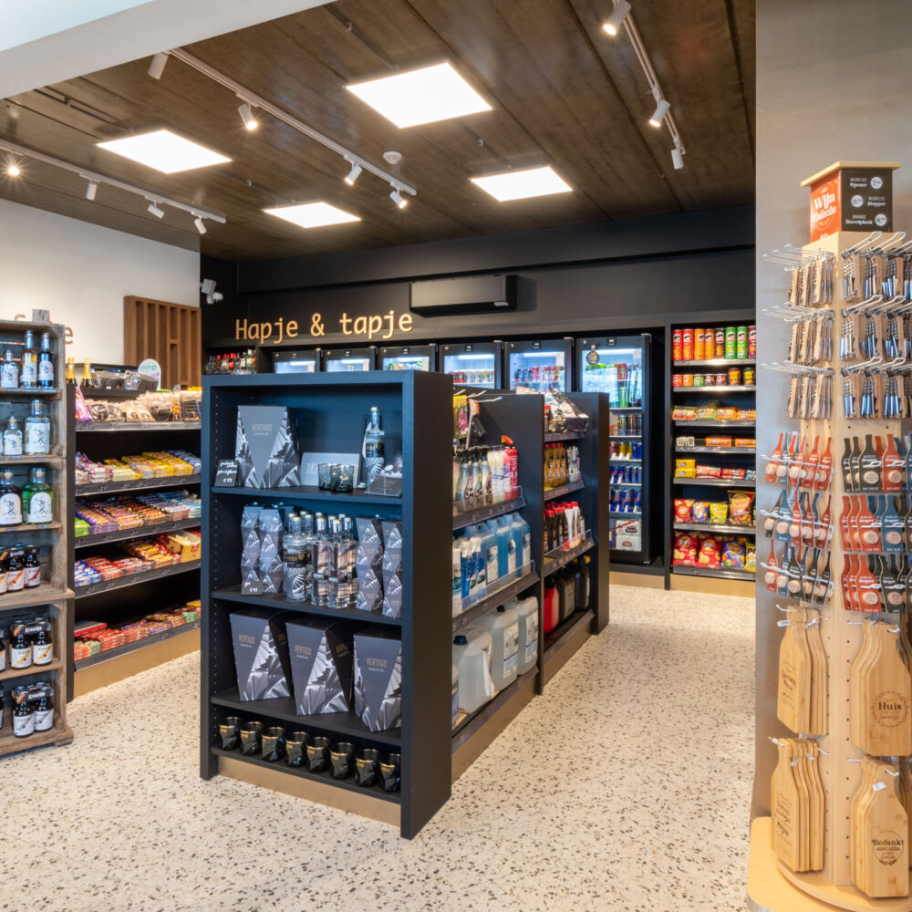 Winkelinrichting -Froyen&Zeitler -Tankstationwinkel Vanmol