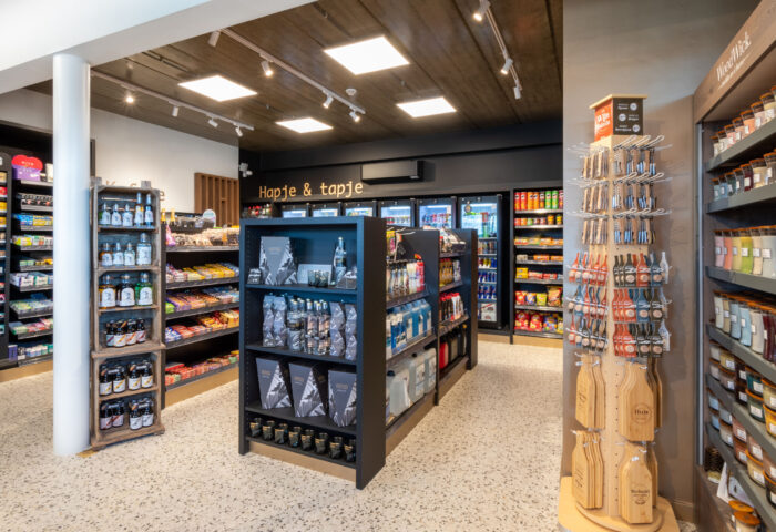 Winkelinrichting -Froyen&Zeitler -Tankstationwinkel Vanmol